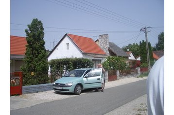 Hungría Chata Harkány, Exterior